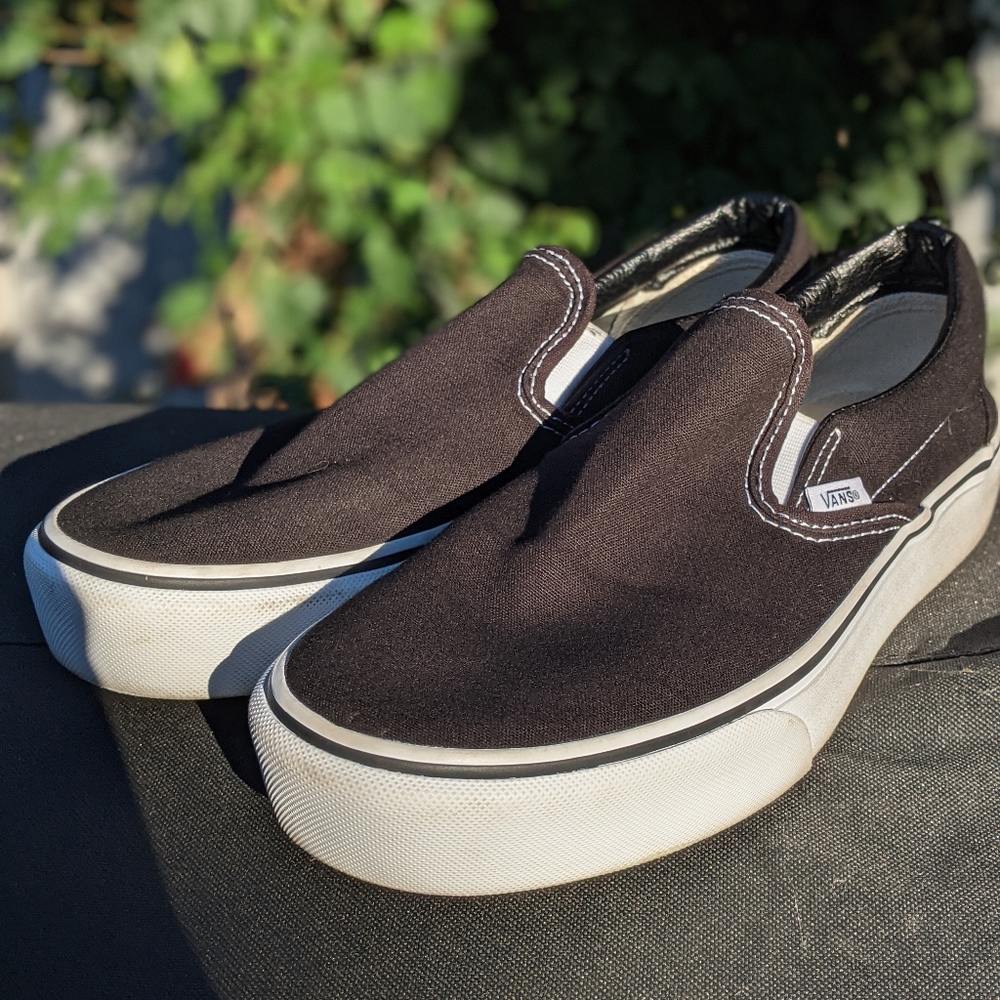 platform black slip on vans